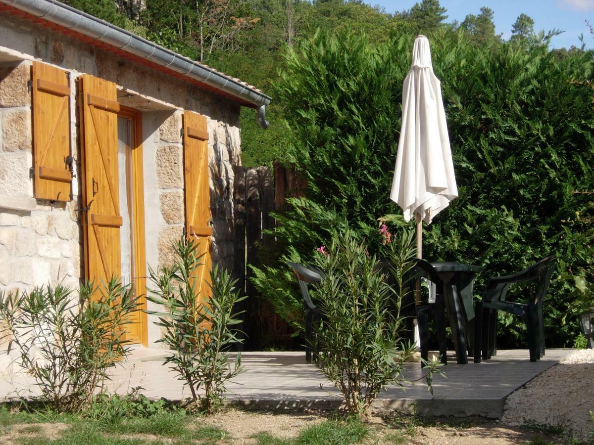 Location De Gites Les Sources Chambonas/Les Vans Rum bild